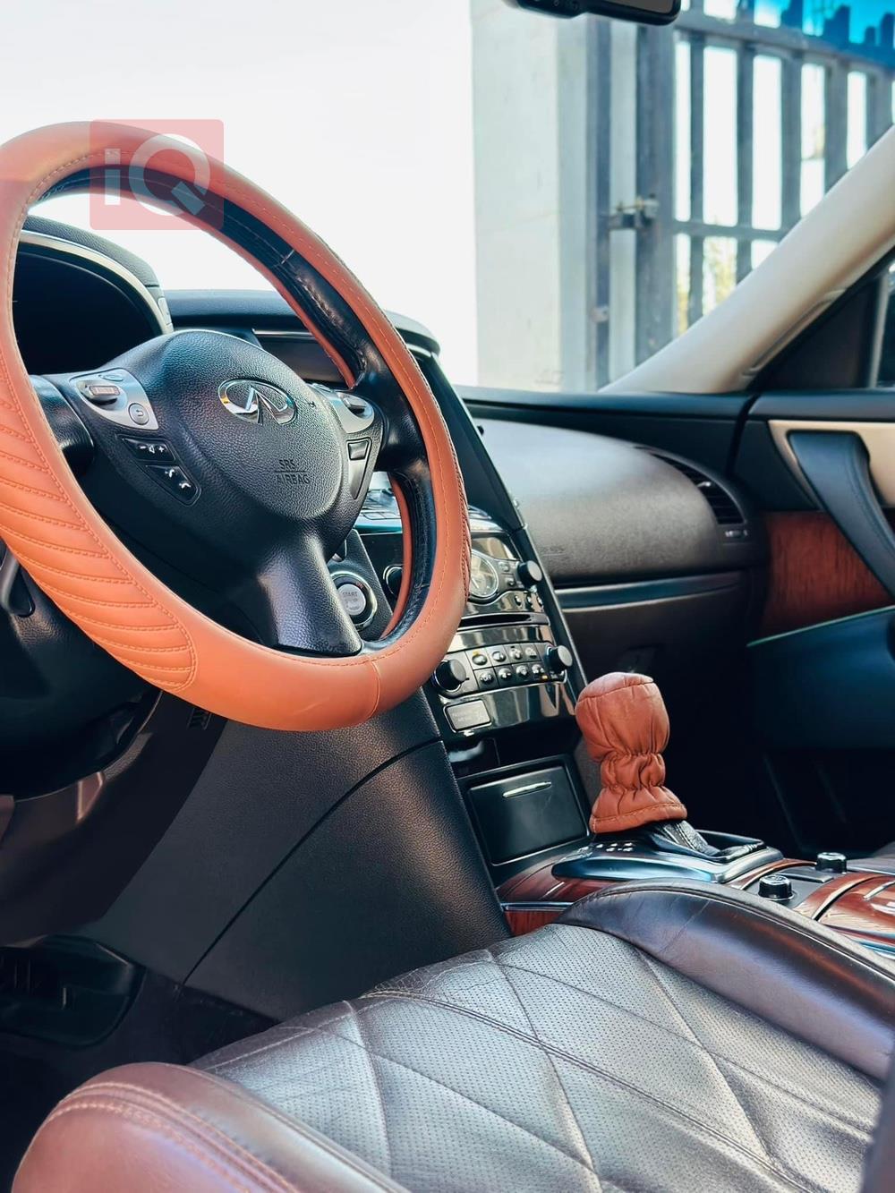 انفنتي QX70